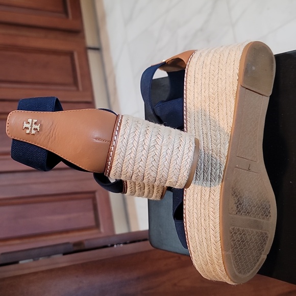 Tory Burch size 7 wedge sandals - Picture 3 of 4